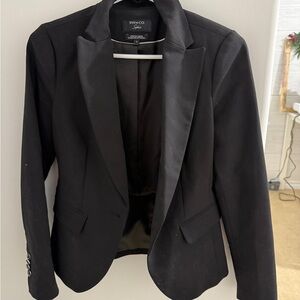 RW&CO. Classic Black Women's Blazer